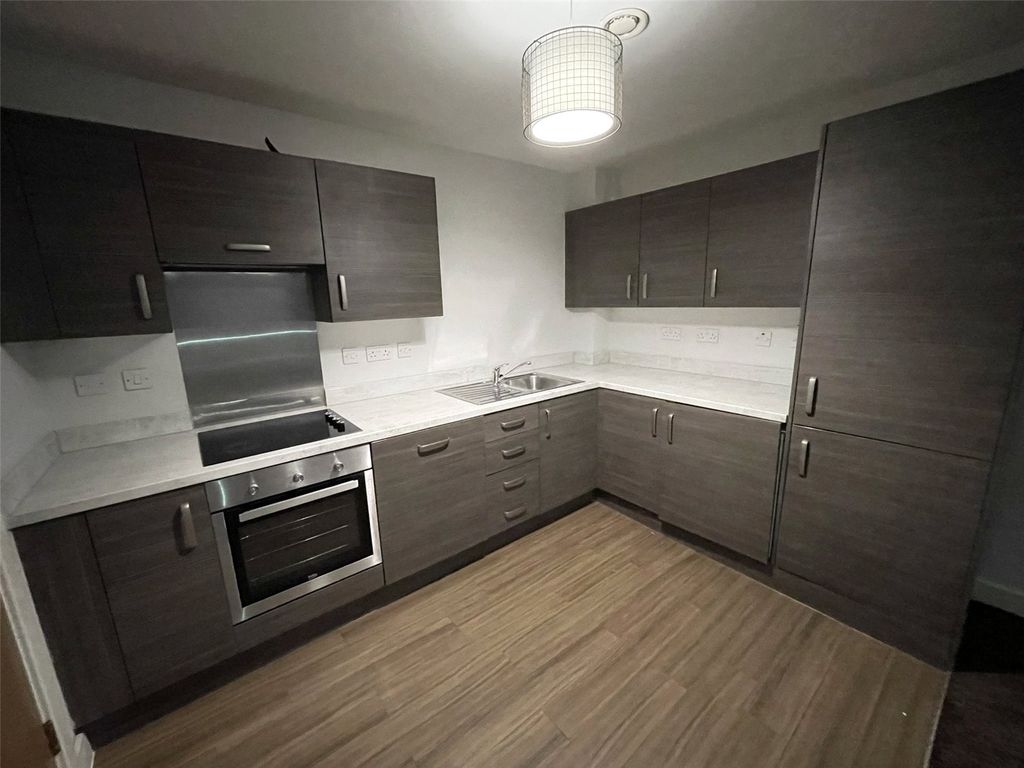 Property photo 3 of 13 Kitchen