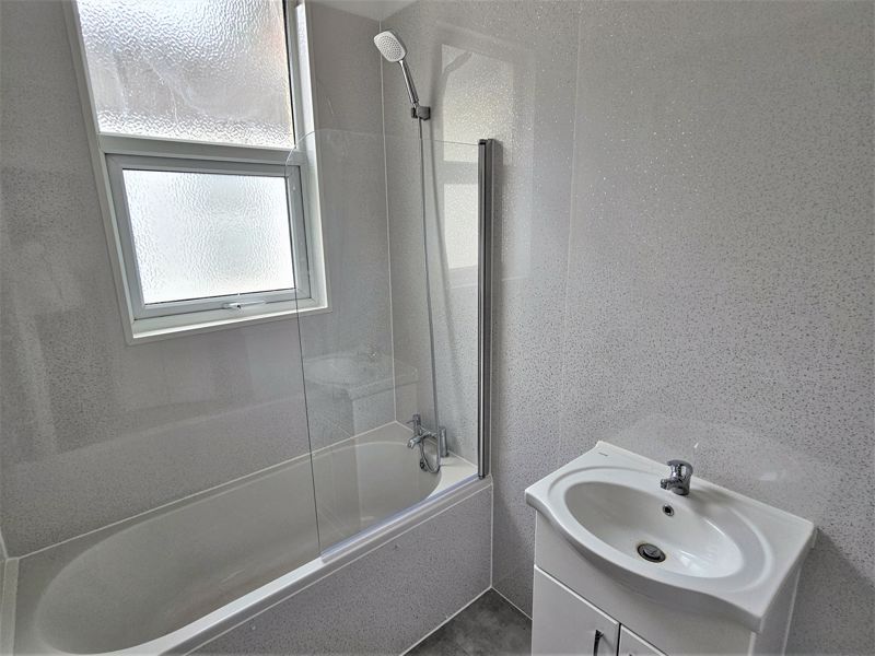 Property photo 3 of 6 Bathroom