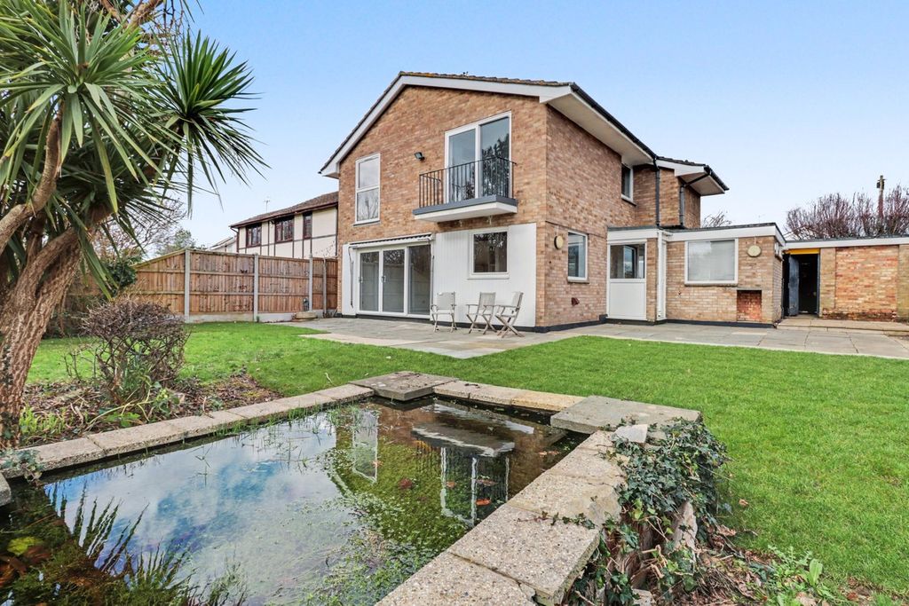 Property photo 3 of 33