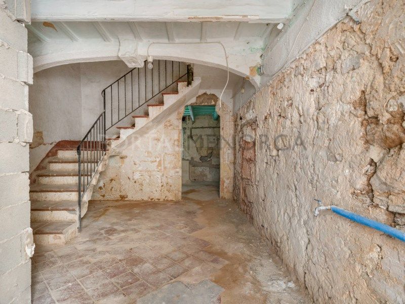 Property photo 2 of 26