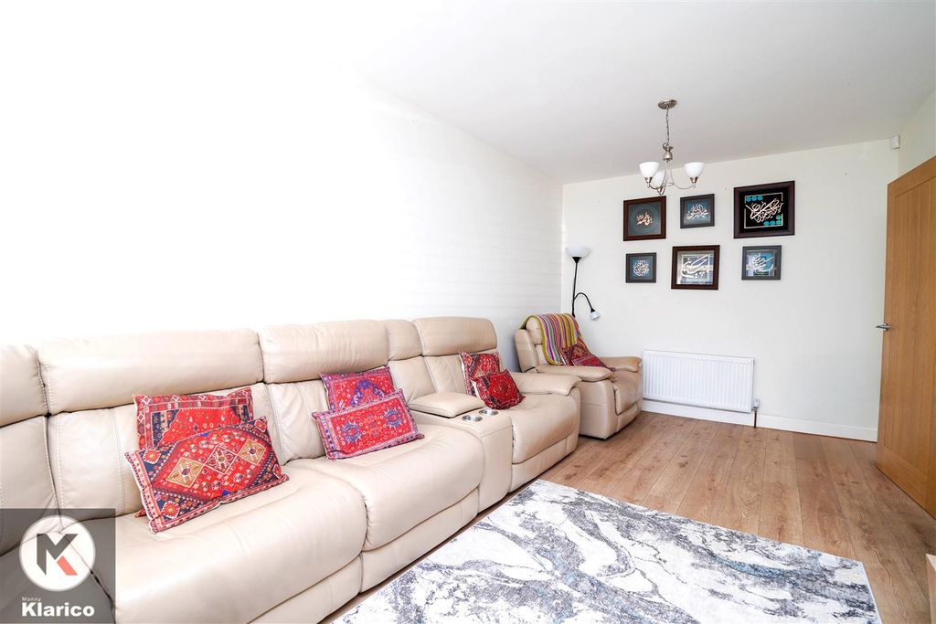Property photo 3 of 21 Photo-17.Jpg