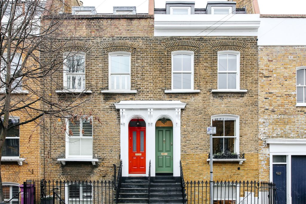 Property photo 1 of 50