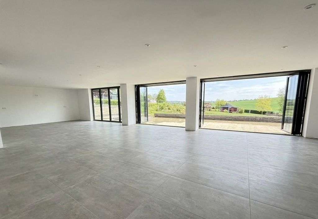 Property photo 2 of 4 4.Jpg
