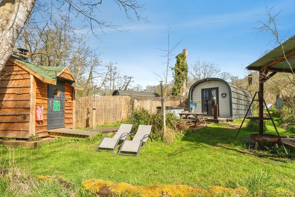 Property photo 1 of 30 Pbox-Img.Jpg