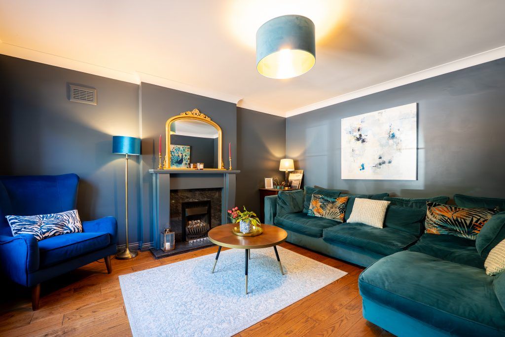 Property photo 2 of 40 06 Living - 4 Bedroom Detached (House) At Ashby Road, Markfield