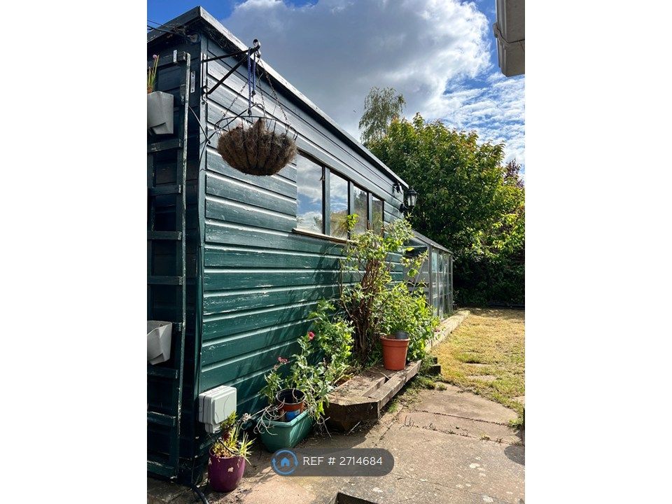 Property photo 3 of 25 Shed And Greenhouse