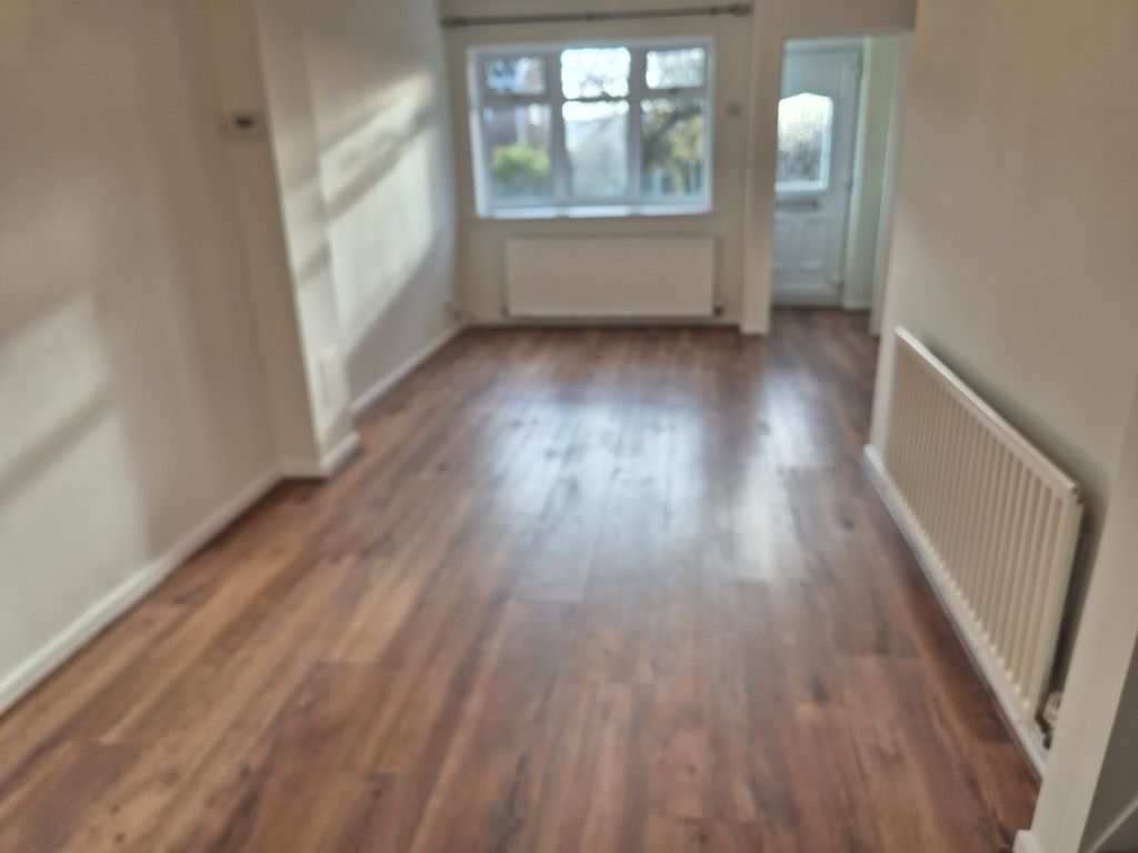 Property photo 2 of 7 Front