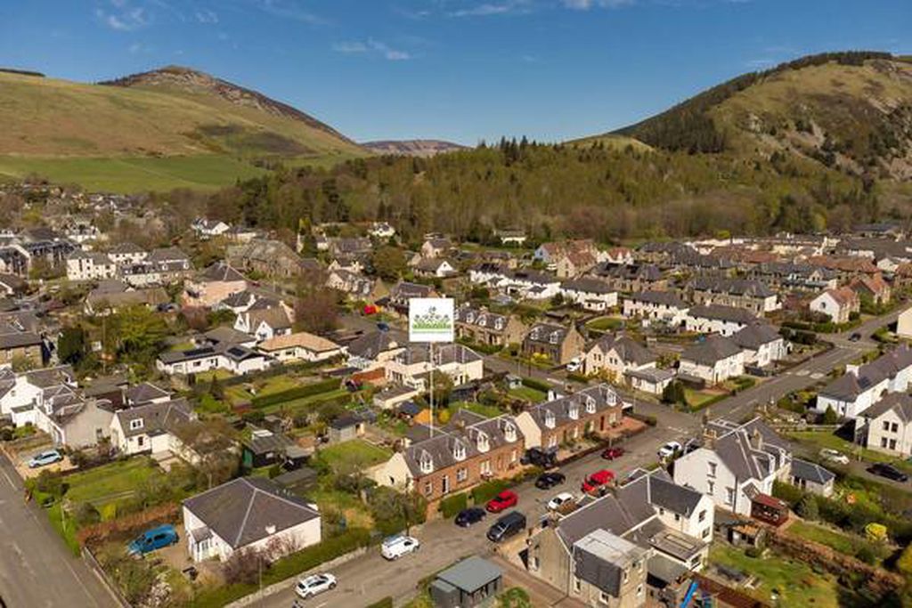 Property photo 2 of 30 Photo 2