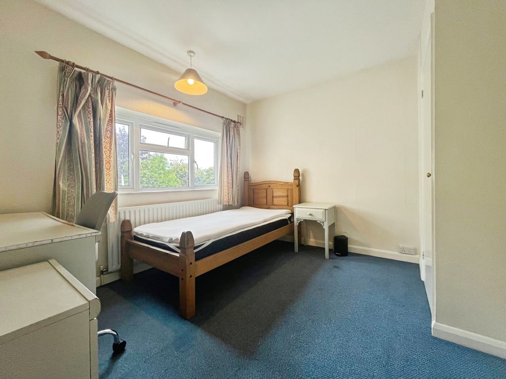 Property photo 2 of 10 Room