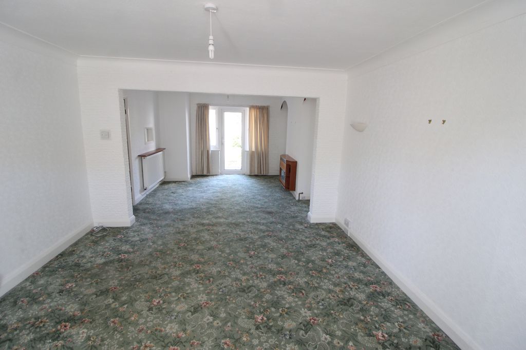 Property photo 2 of 15 Gallery