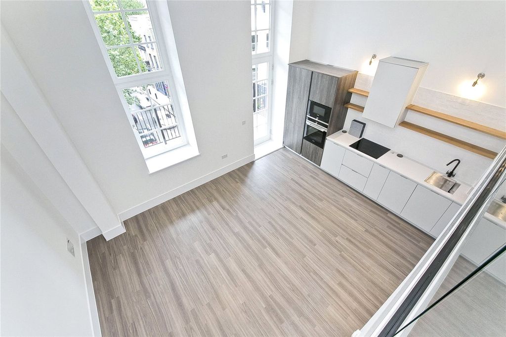 Property photo 2 of 10 Open Plan Living