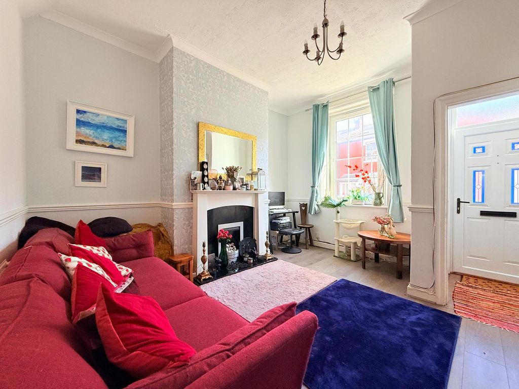 Property photo 3 of 14