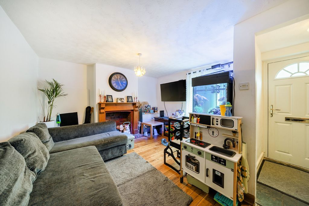 Property photo 3 of 9