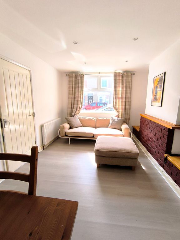 Property photo 2 of 14 Living/Dining Room