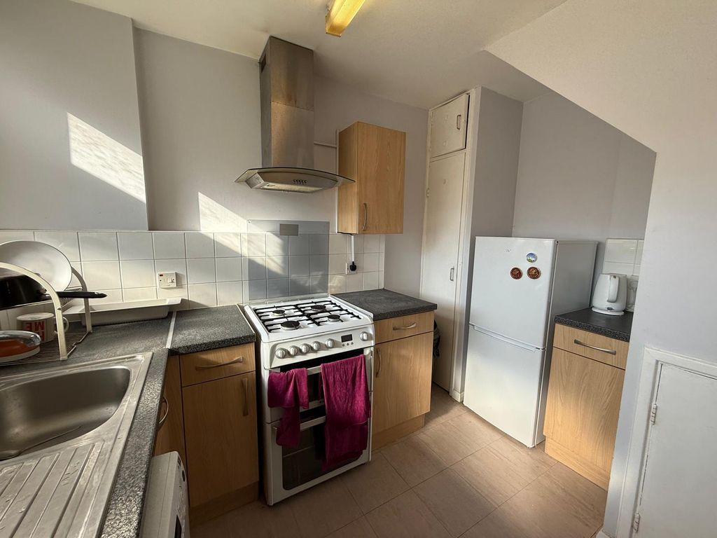 Property photo 2 of 30