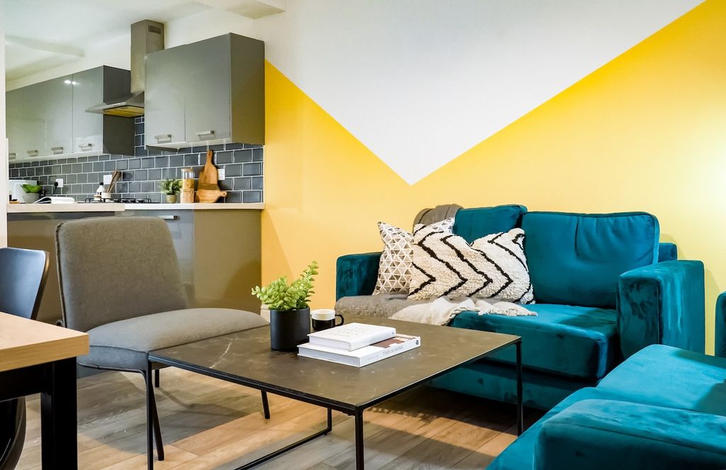 Property photo 1 of 15 A Stylish And Inviting Large Modern Living Room Wi...