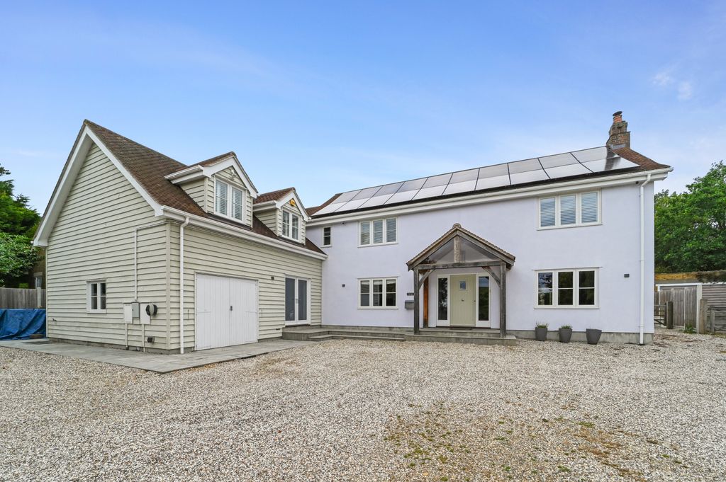 Property photo 1 of 62 Pt-Fc(Col)-61Colchesterroad-49