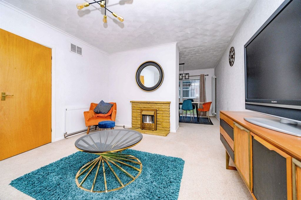 Property photo 3 of 15