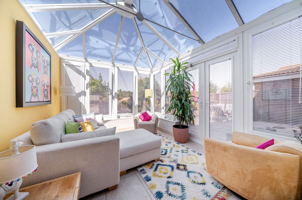 Property photo 3 of 14 1492776-21-6A54E5...