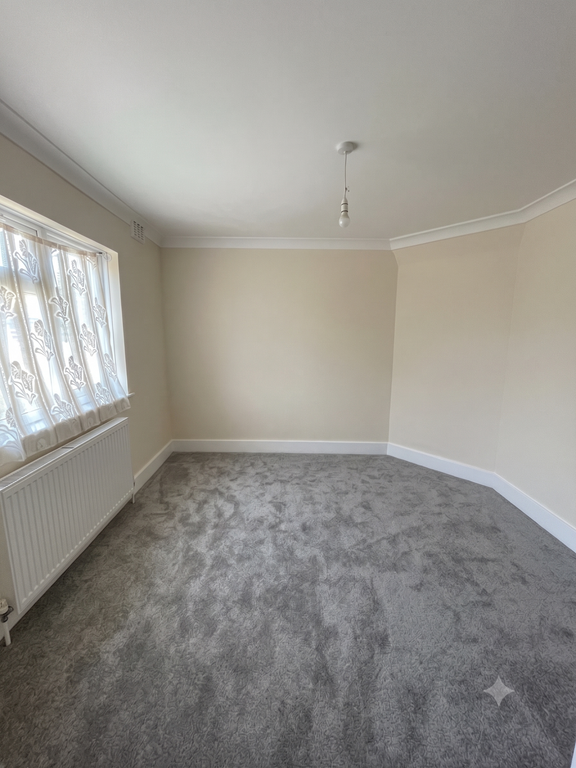 Property photo 3 of 9 Gallery