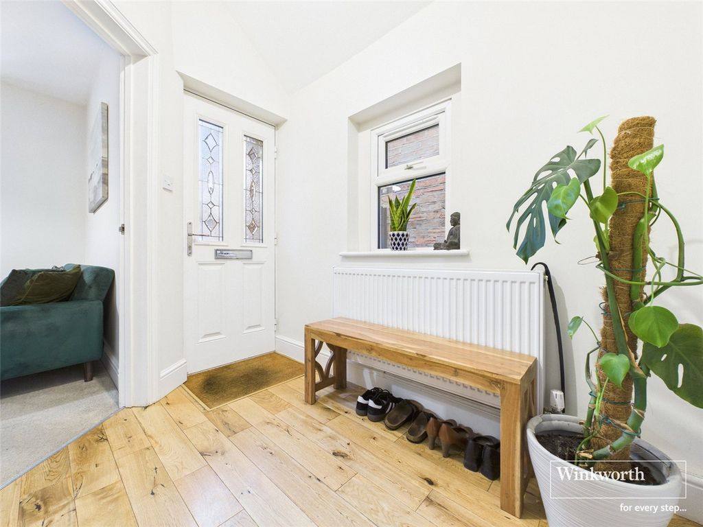 Property photo 2 of 28 Picture No. 22