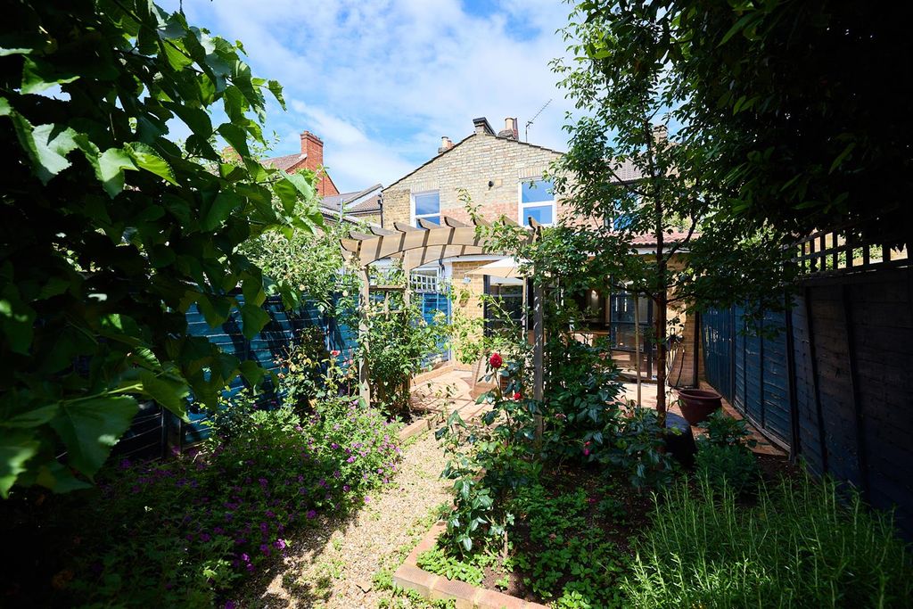 Property photo 2 of 28 Ln Nay 78_058.Jpg