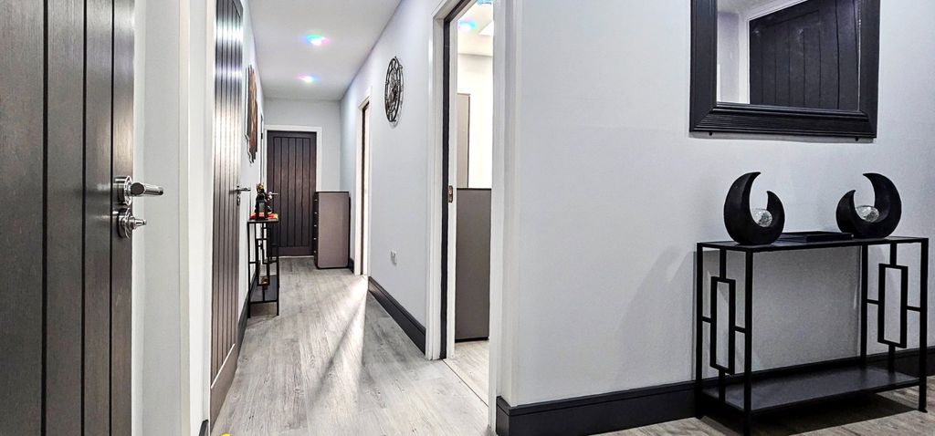 Property photo 3 of 14 Picture No. 03