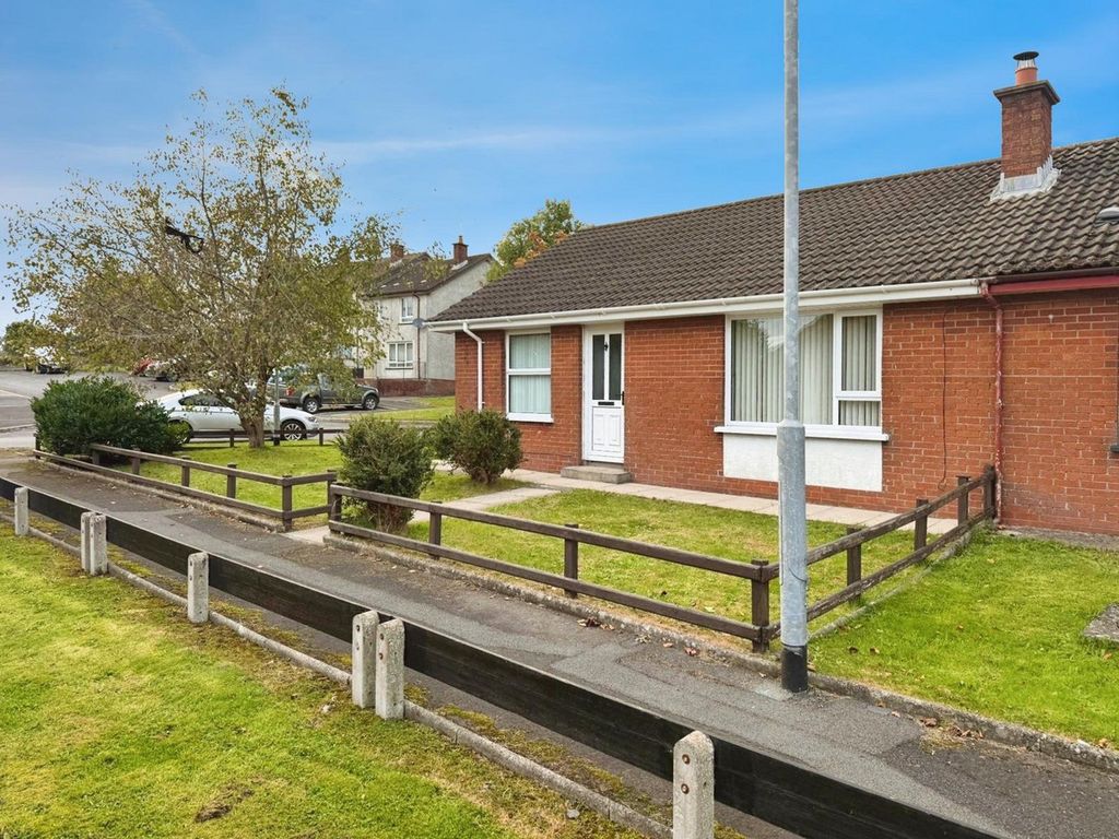 Property photo 2 of 24