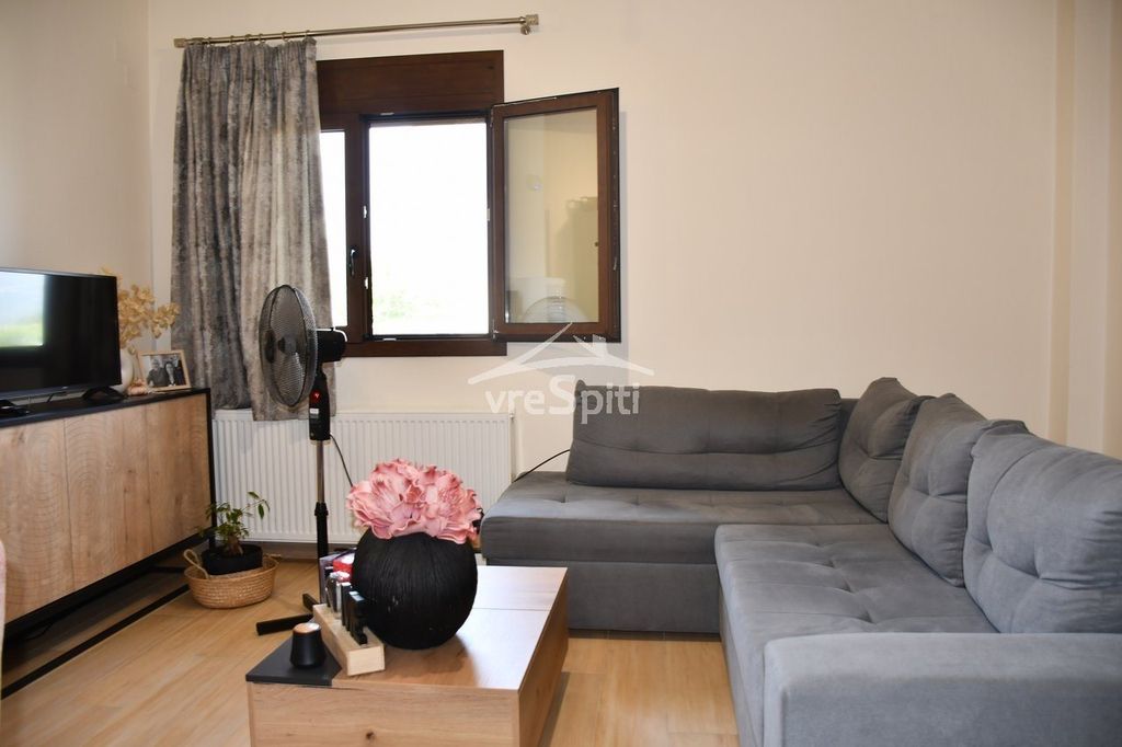 Property photo 2 of 24