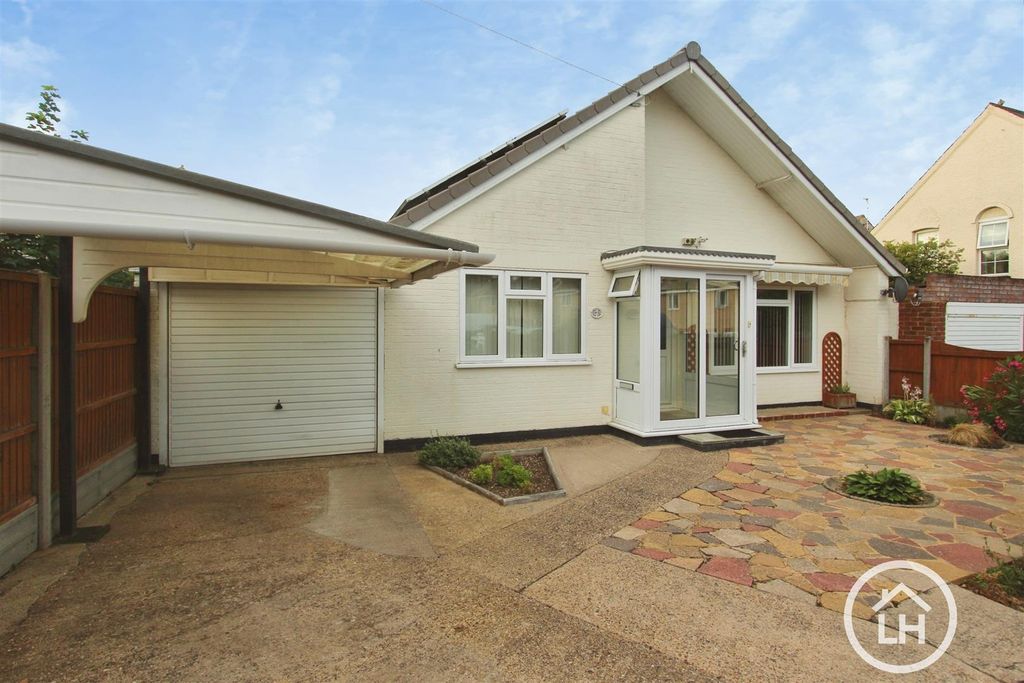 Property photo 1 of 12 Outside