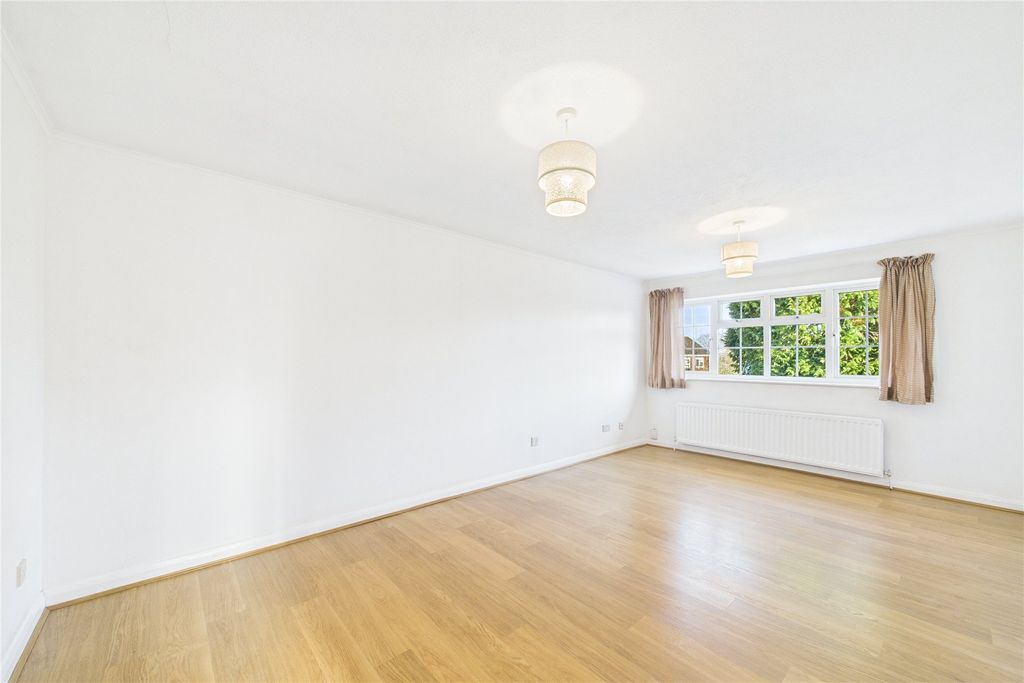 Property photo 2 of 7 Picture No. 05