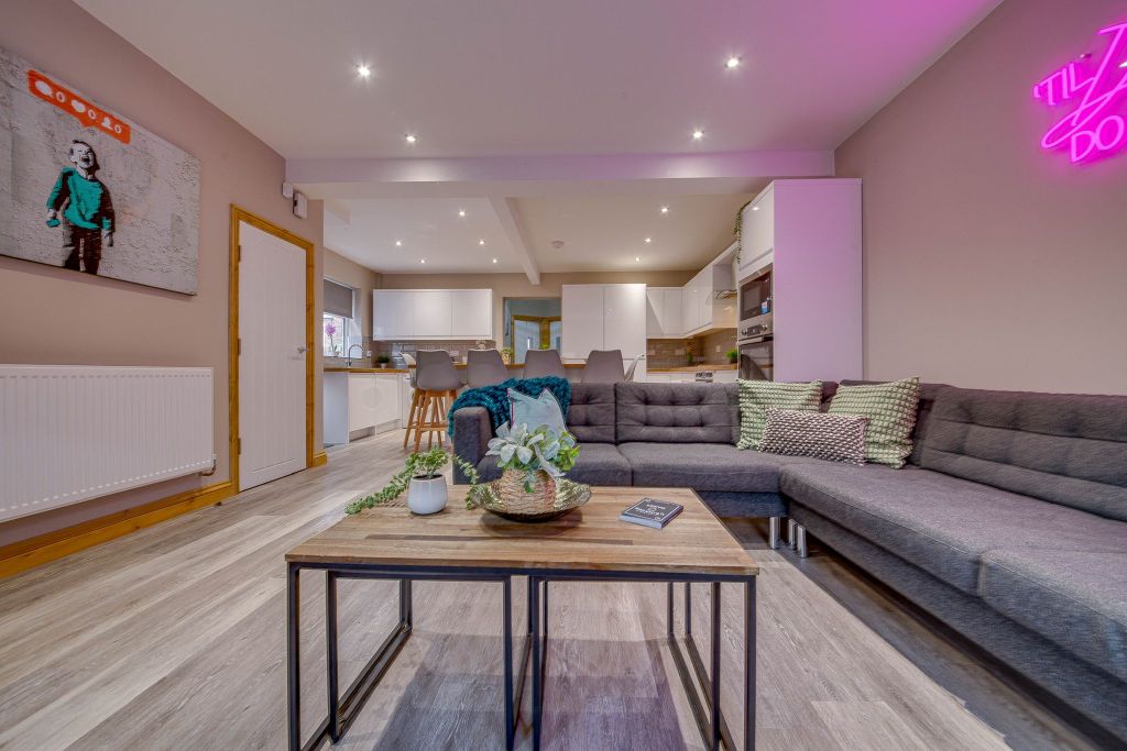 Property photo 2 of 10 Living Room