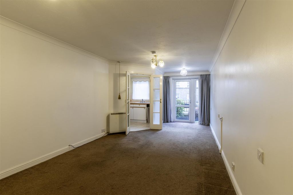 Property photo 2 of 12 S002.Jpg