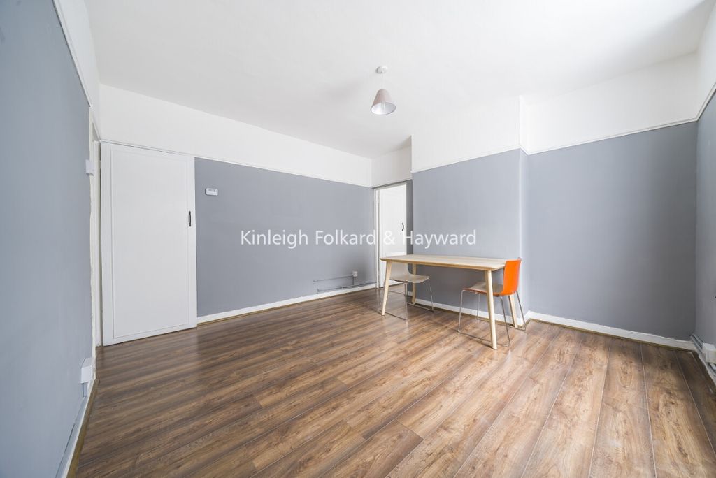 Property photo 1 of 8 7c790E13-96F3-4d05-A