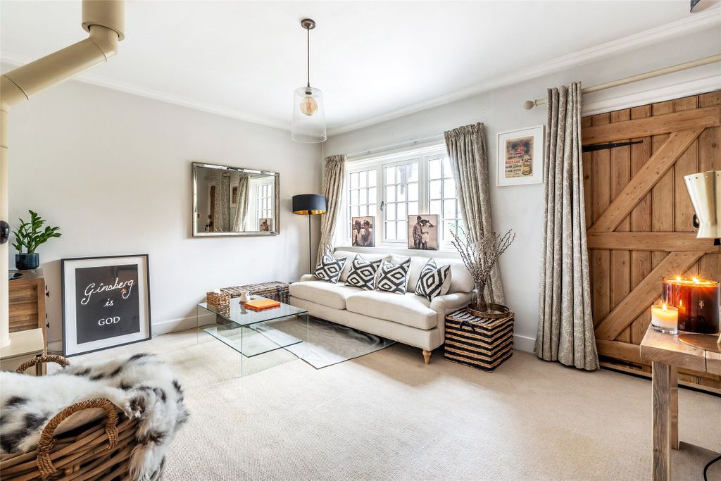 Property photo 2 of 18 Picture No. 03