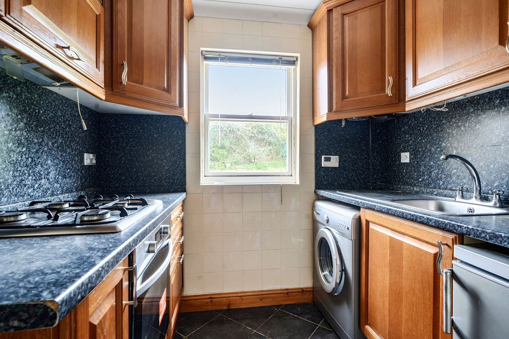Property photo 3 of 13 Kitchen