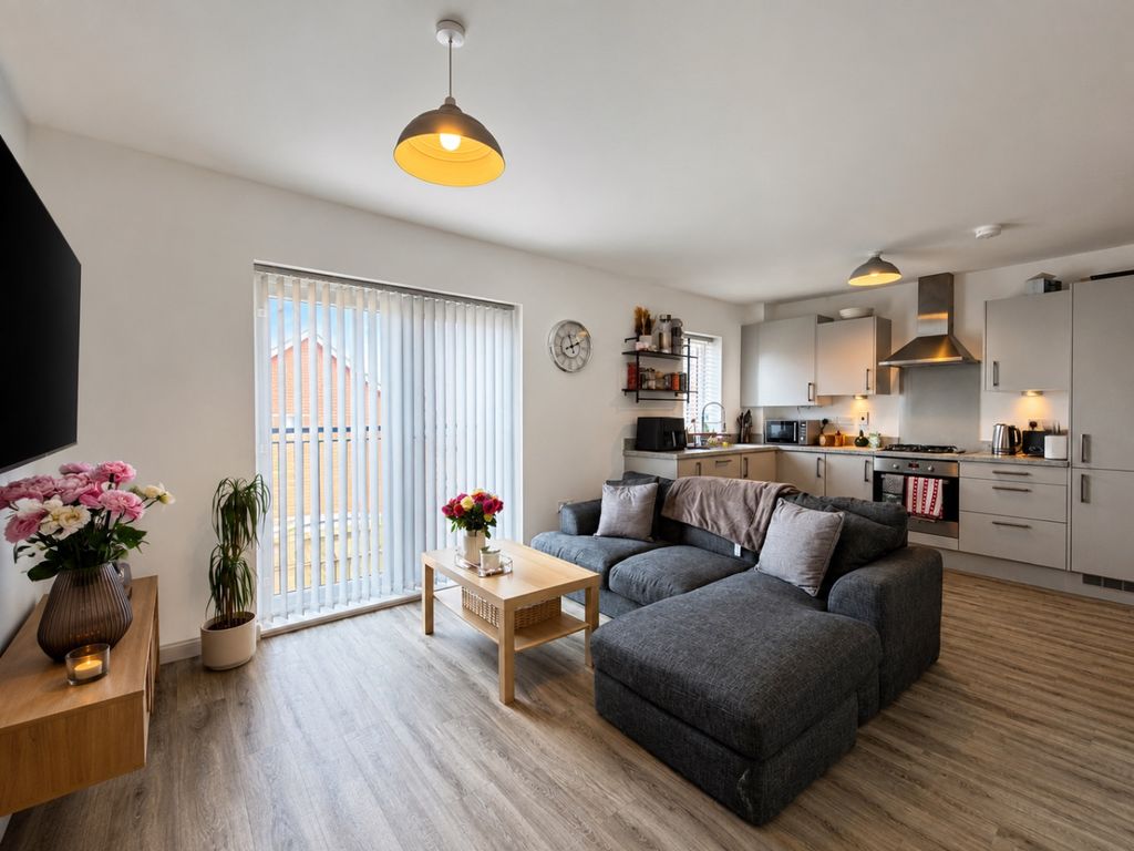 Property photo 2 of 11 5300442