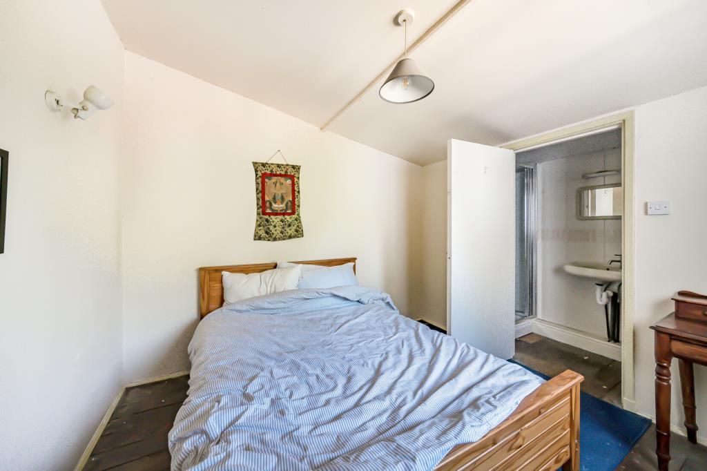 Property photo 2 of 28 Bedroom 1