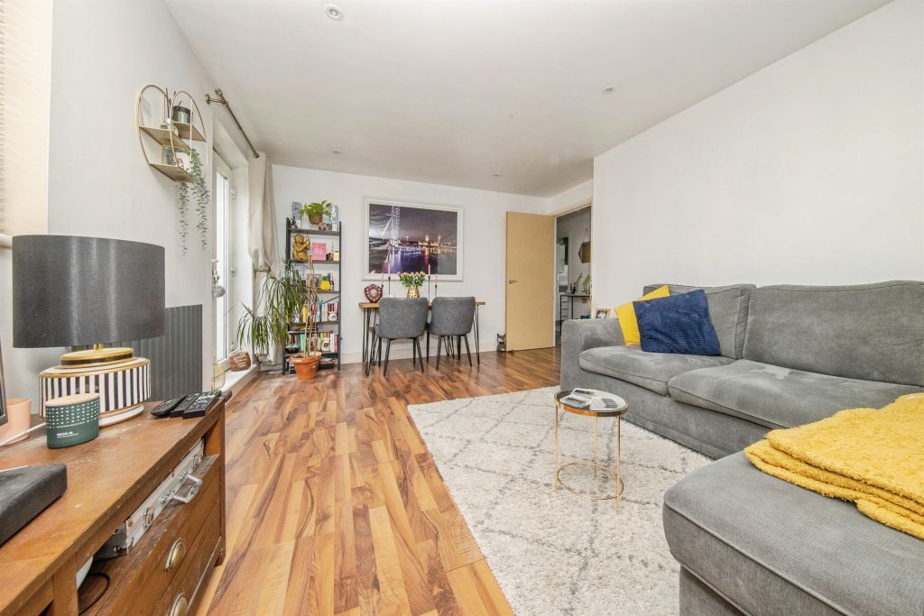 Property photo 3 of 12