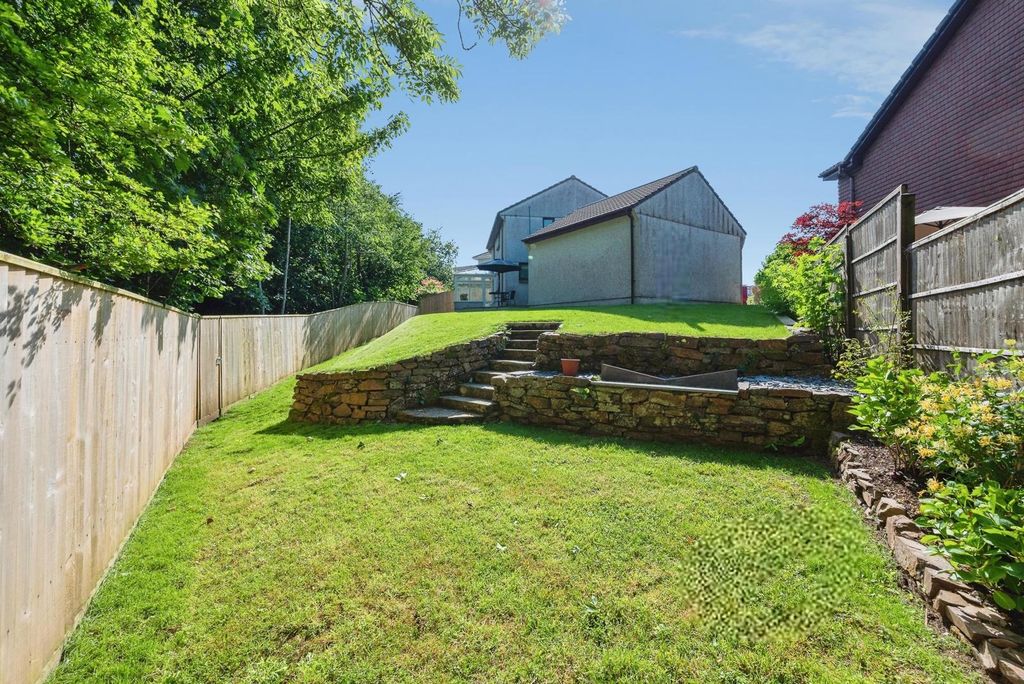 Property photo 3 of 14 Pbox-Img.Jpg