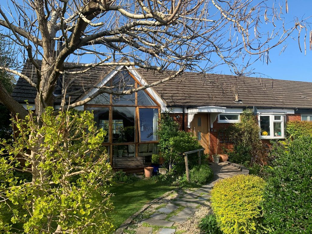Property photo 2 of 19