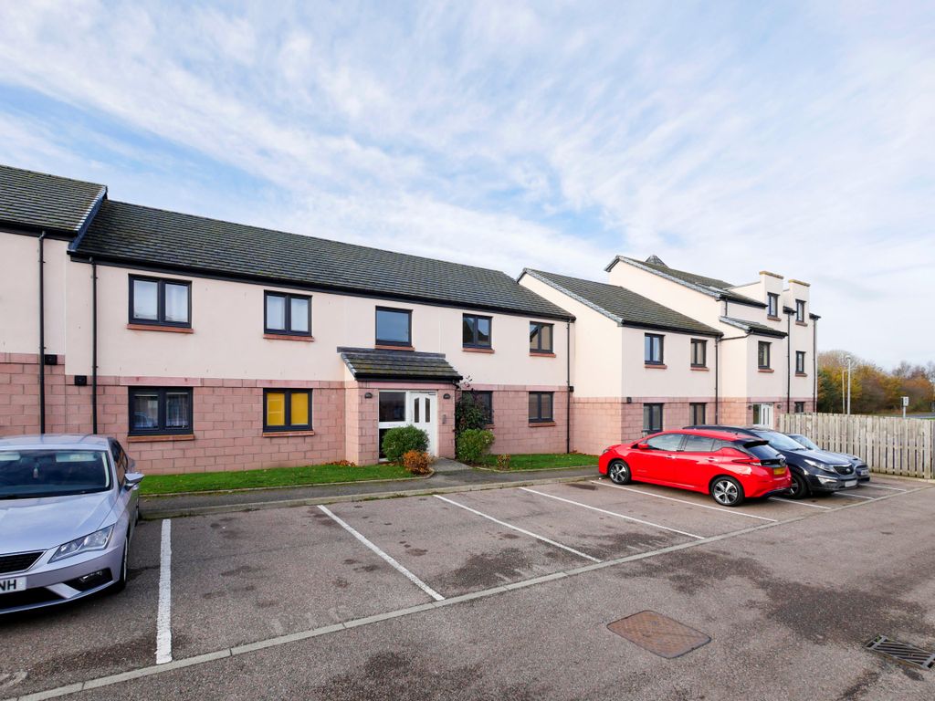 Property photo 1 of 11 Front