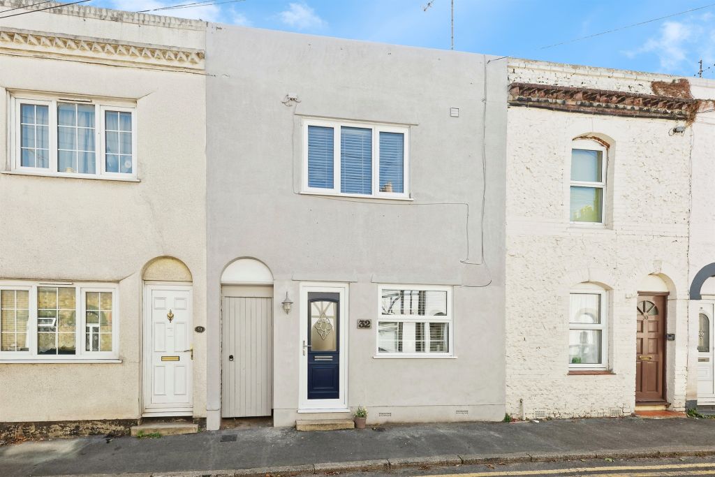 Property photo 1 of 17