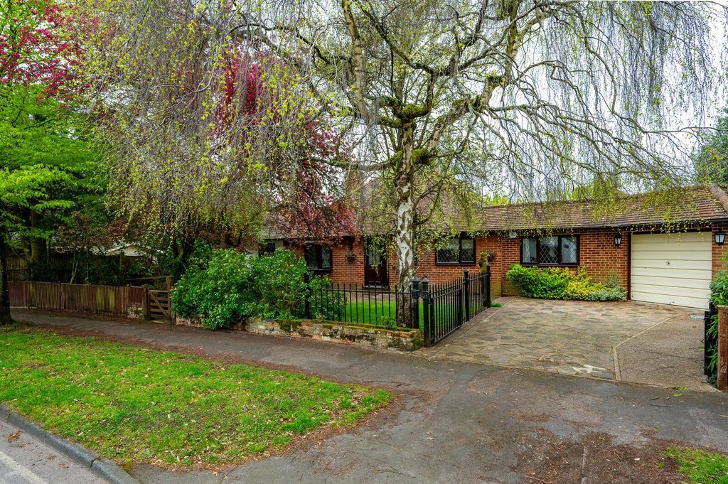 Property photo 1 of 23