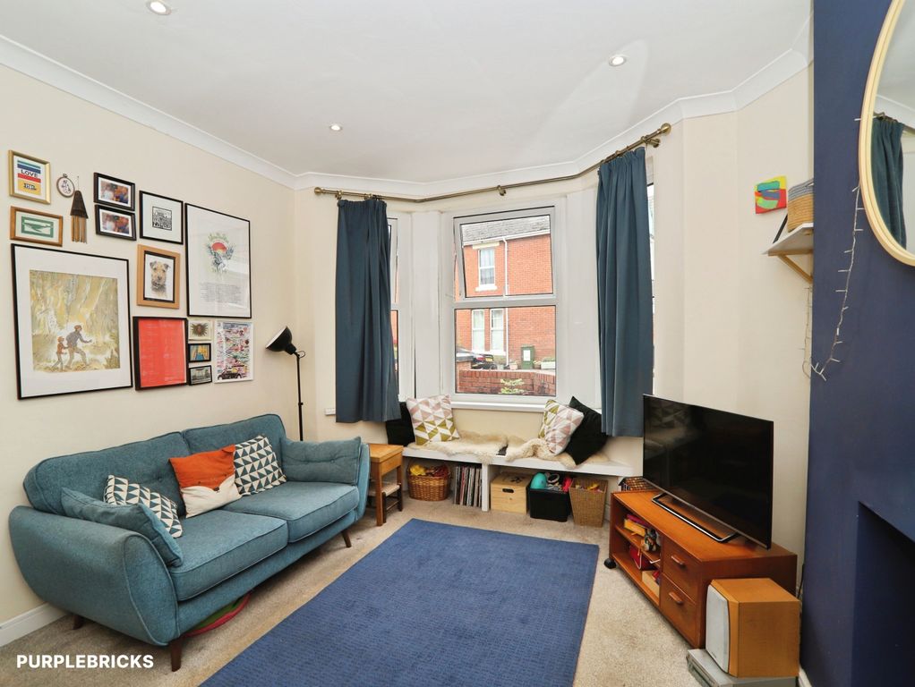 Property photo 2 of 20