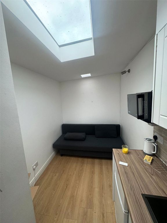 Property photo 3 of 4 Picture No. 03