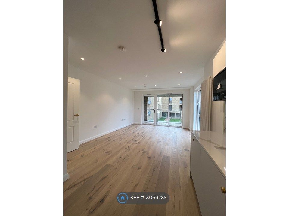Property photo 3 of 11
