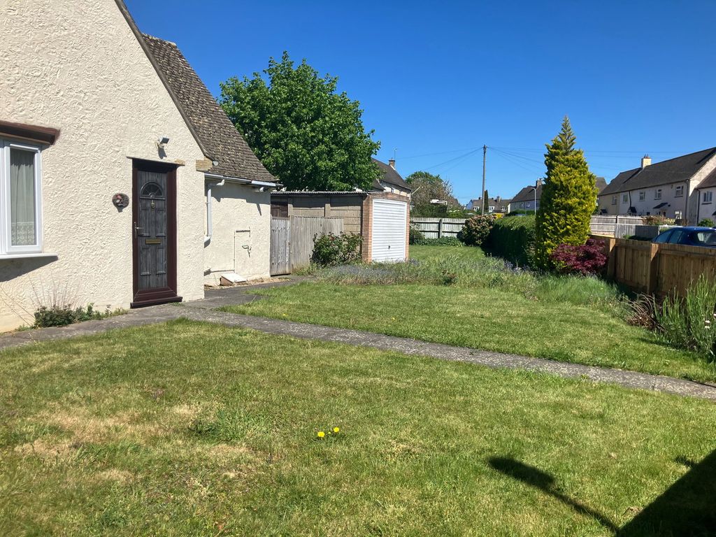 Property photo 2 of 7