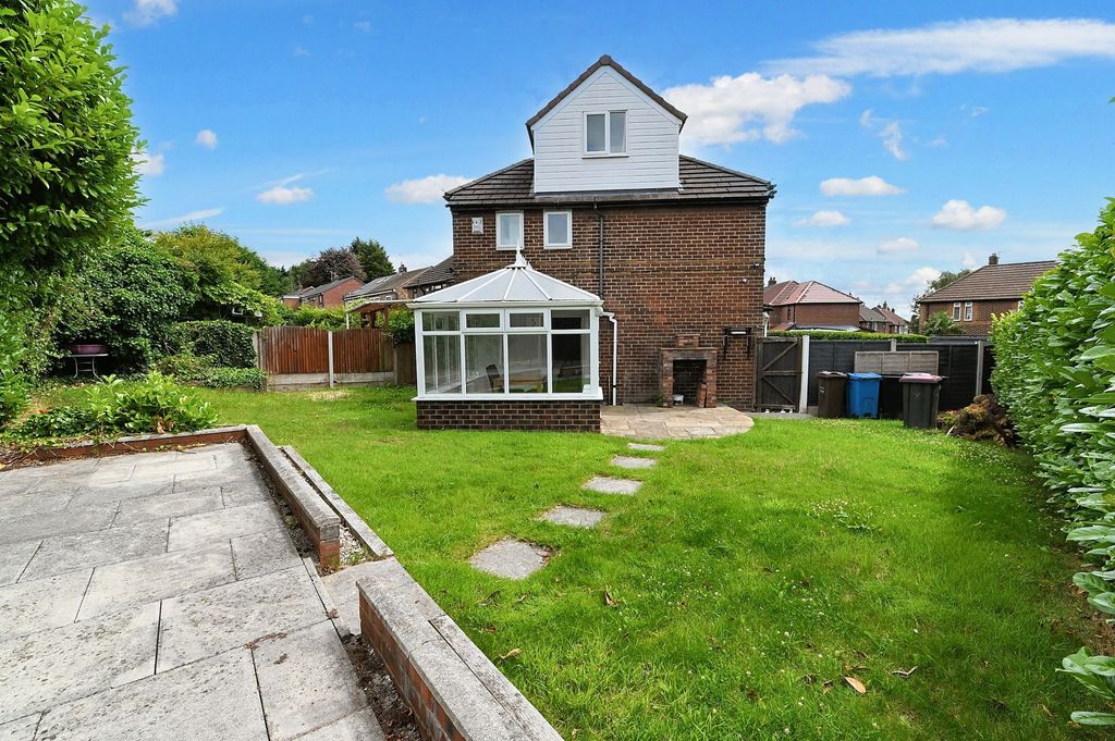 Property photo 2 of 19