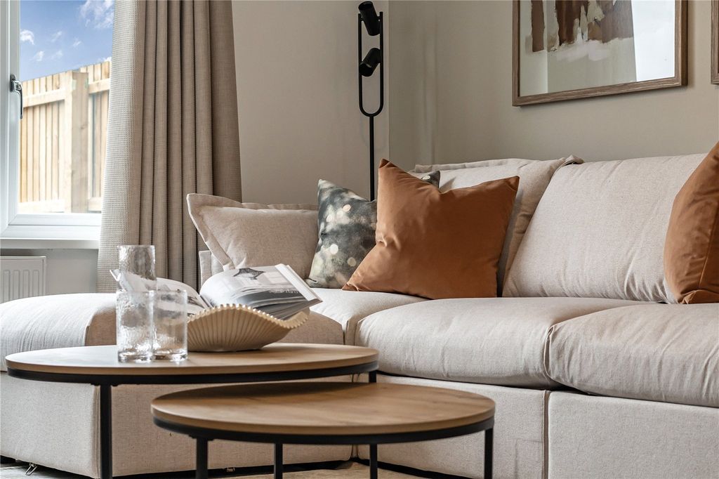 Property photo 2 of 27 Picture No. 29